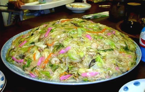 Sara-udon, a popular Nagasaki cuisine